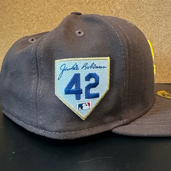New Era San Diego Padres Jackie Robinson #42 Side Patch Black UV 59FIFTY Hat - Picture 5 of 10